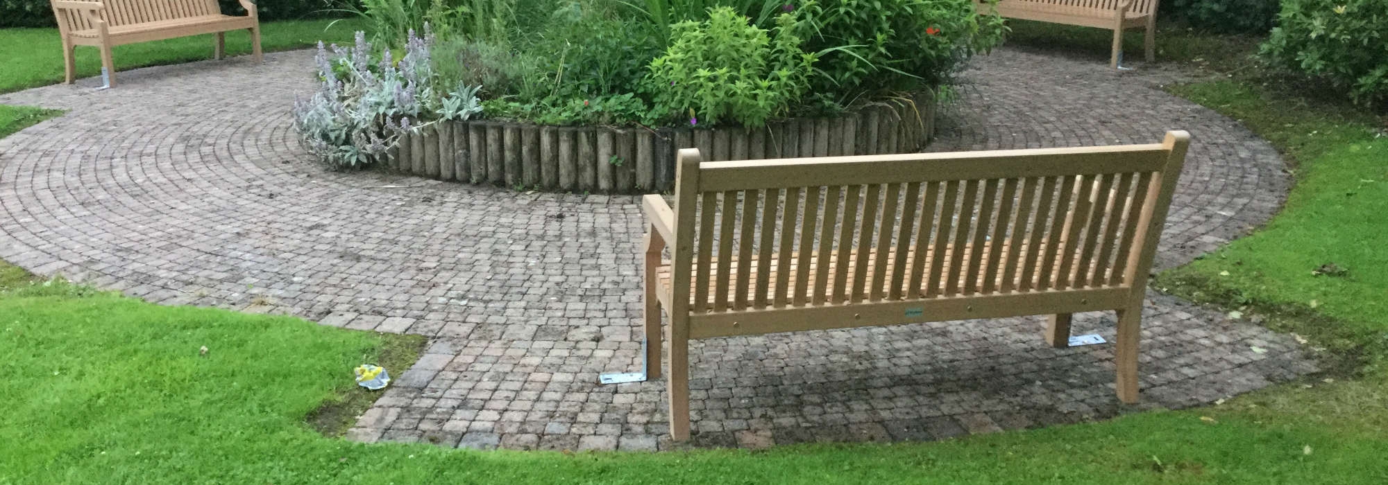 ladies circle benches